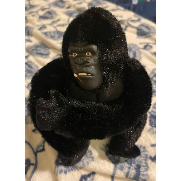 Universal Studios King Kong the eighth wonder of the world plush 8 inches tall - Picture 6 of 7